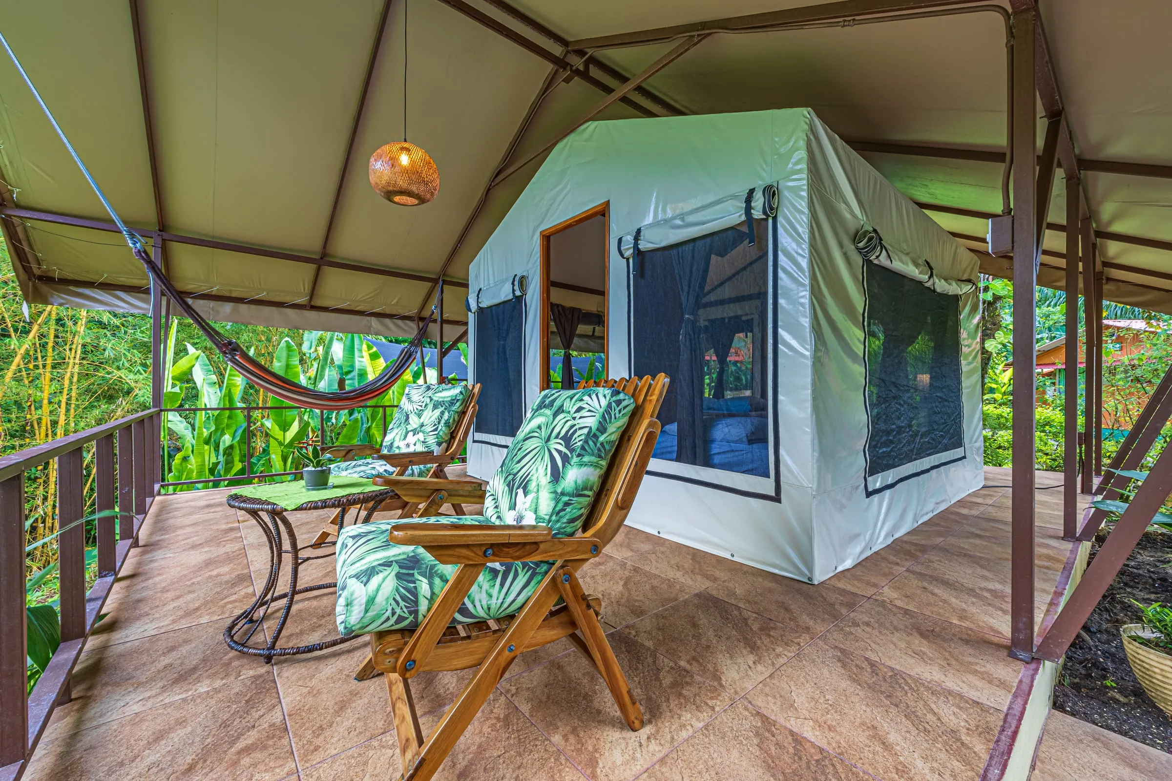 Private Glamping Tents: porch